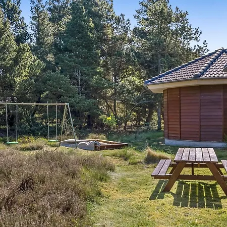 Agusta - 1-1km From The Sea By Interhome