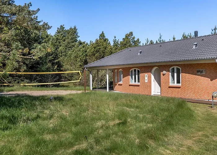 Agusta - 1-1km From The Sea By Interhome